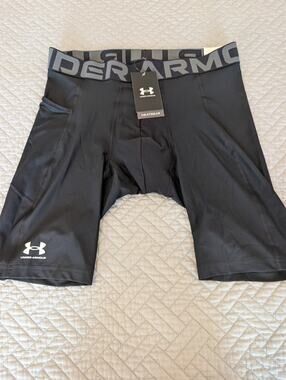 NWT Under Armour Men's Size XL Black HeatGear Compression Sleeveless Shirt(0880)